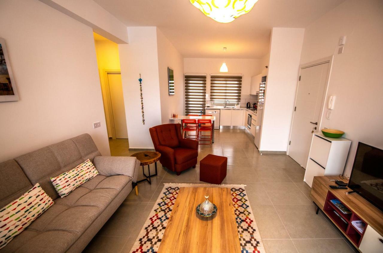 Milos Park Home - Alsancak Karavas  Luaran gambar